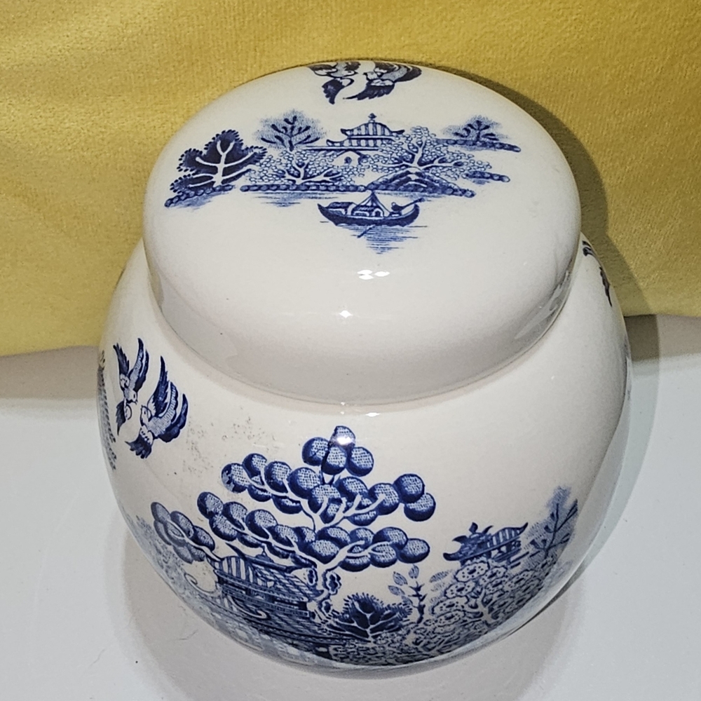 Blue and White Ceramic Jar - Picture 3 of 5